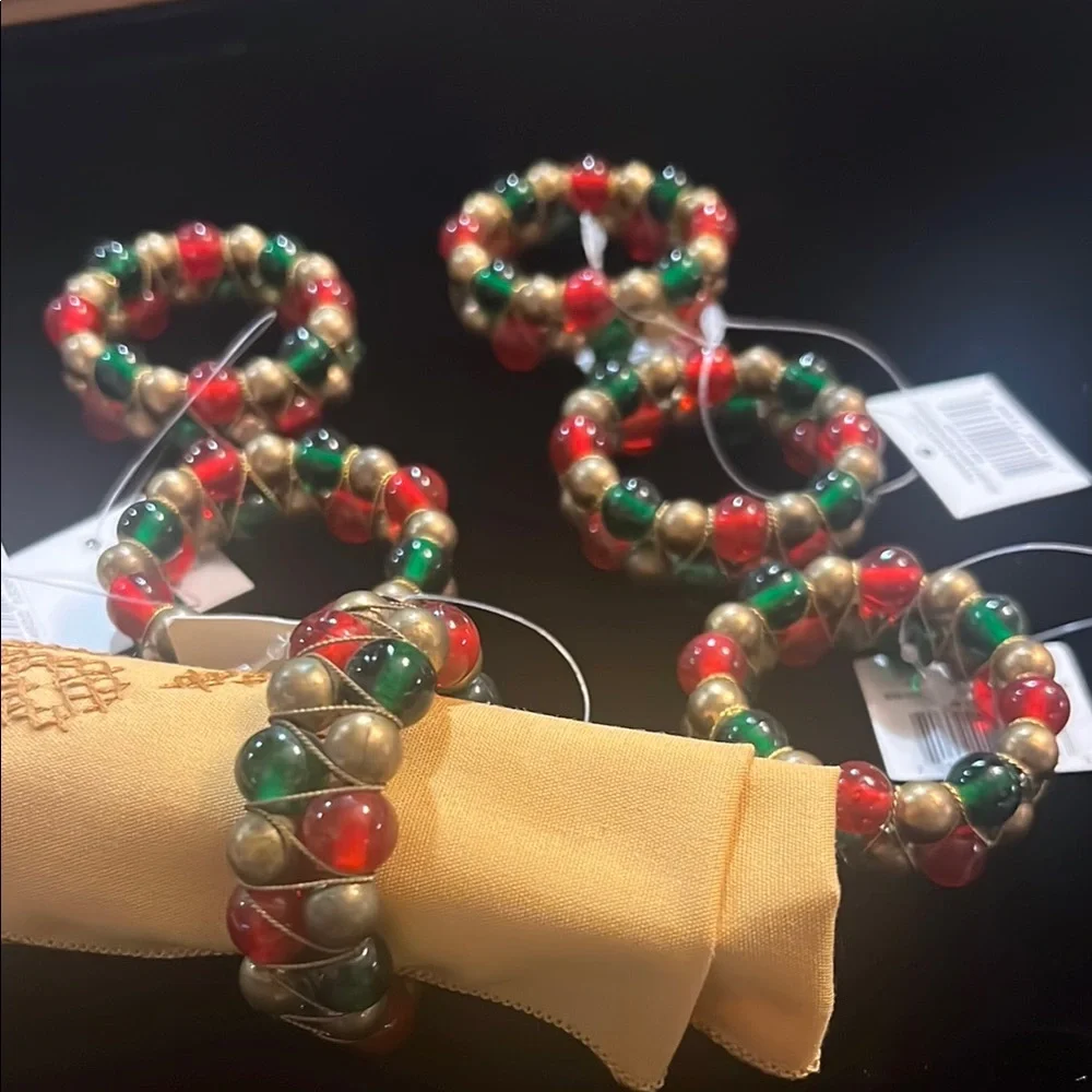 NWT Set of 6 Napkin Rings Red, Green, and Gold Beaded